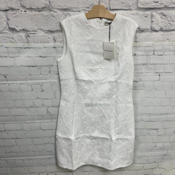 NWT BALENCIAGA White Quilted Shift Dress - Picture 8 of 15